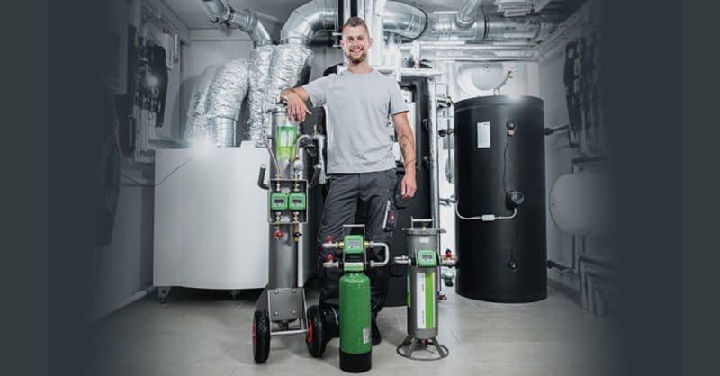 Installateur avec station mobile HVAC Europe